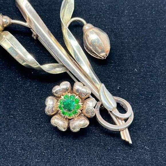 1/20 12K on sterling silver rose flower with emerald colour gemstone LS Co. 925 - Picture 2 of 4